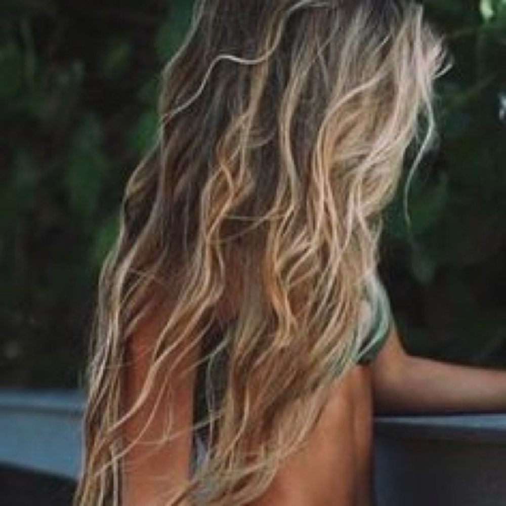 MONDAY SWIM TOP RESERVED